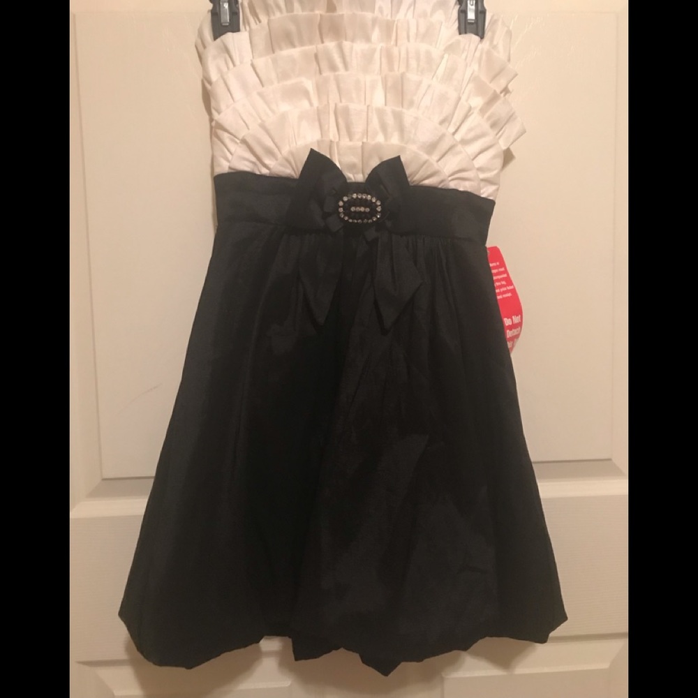Inspire Me Black And White Dress Size 7